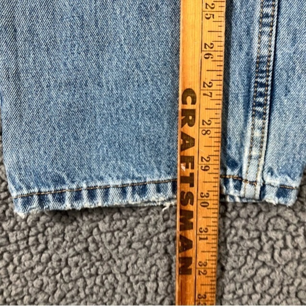 Levis 505 Regular Fit Straight Leg Jeans Light Wash Blue Mens 33x32 Distressed - Picture 8 of 11